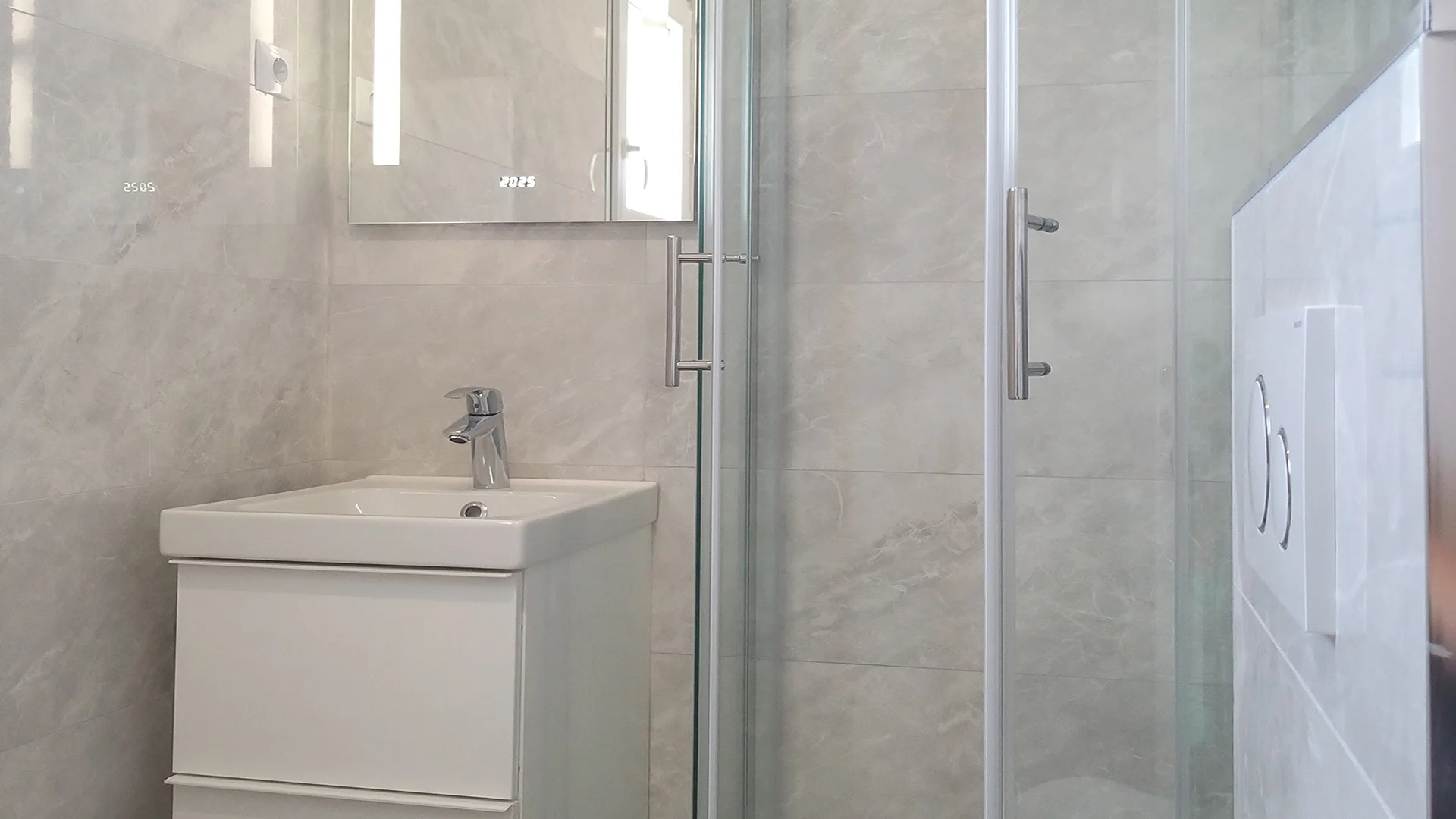 Bathroom 7